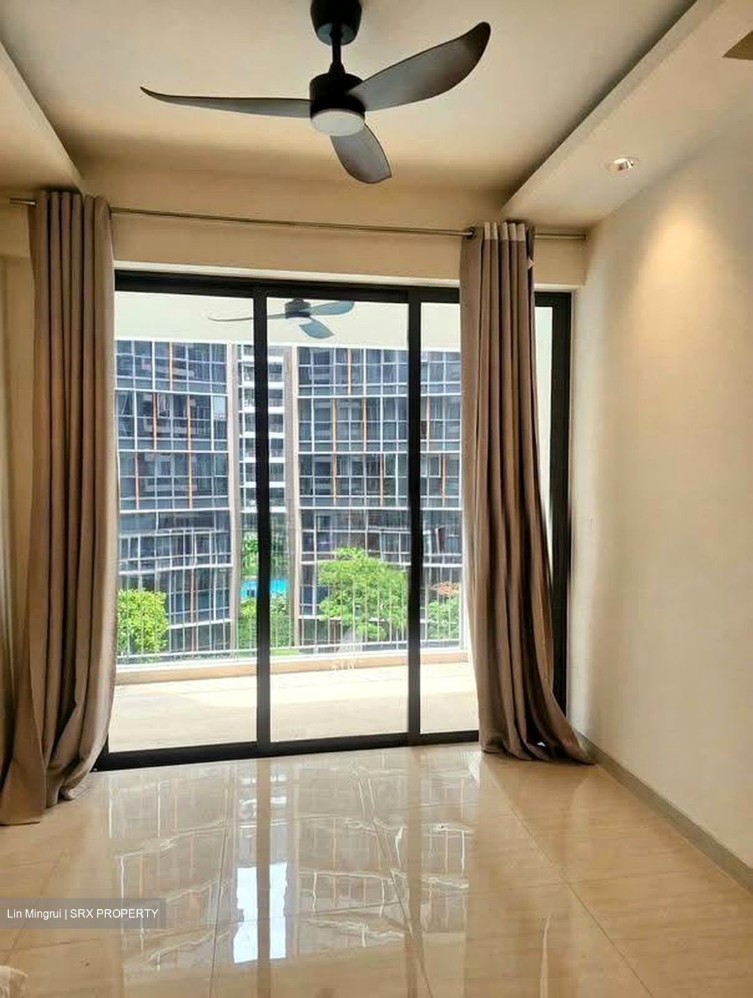 Sims Urban Oasis (D14), Condominium #639065641